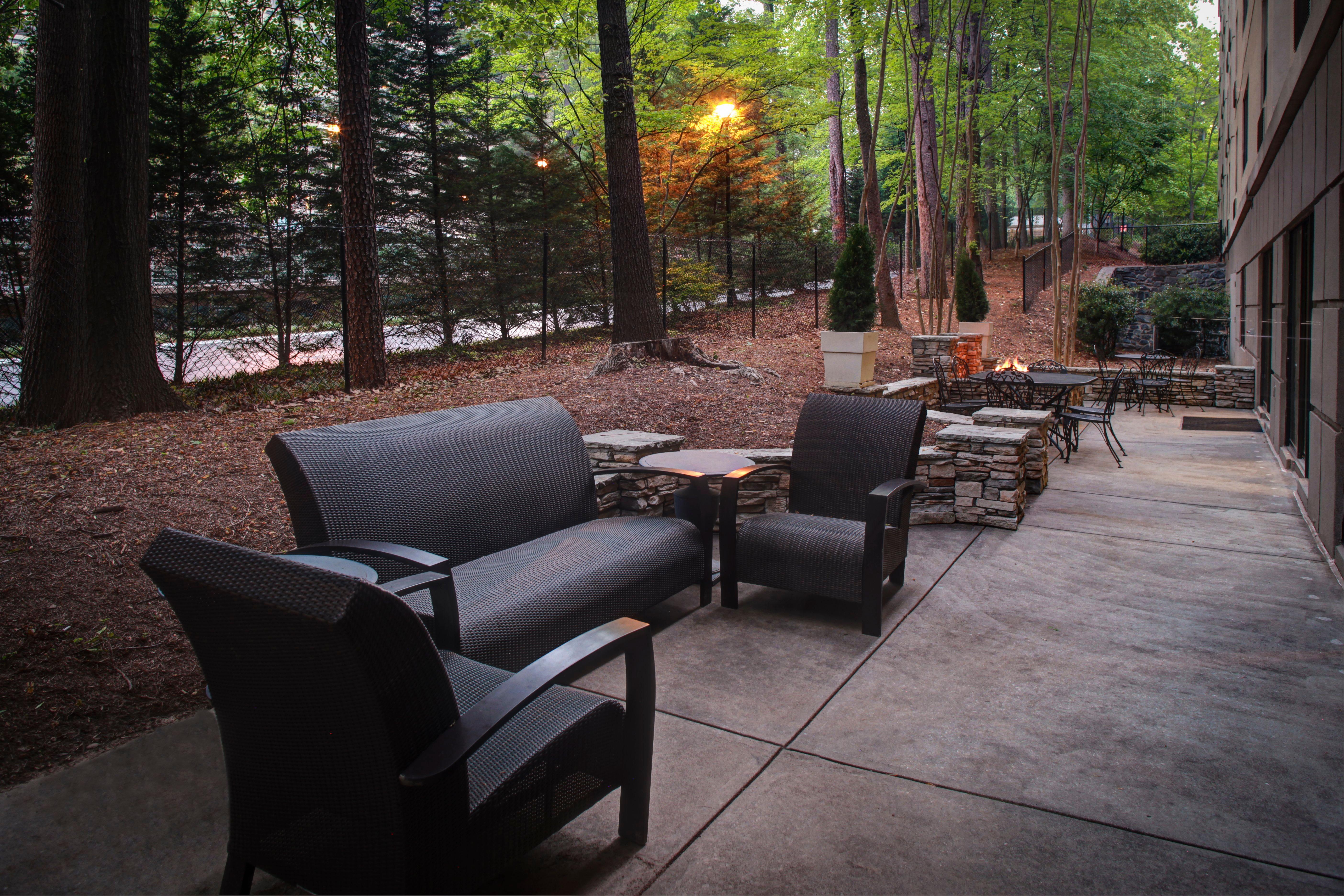 Holiday Inn Express Hotel & Suites Atlanta Buckhead By Ihg Kültér fotó