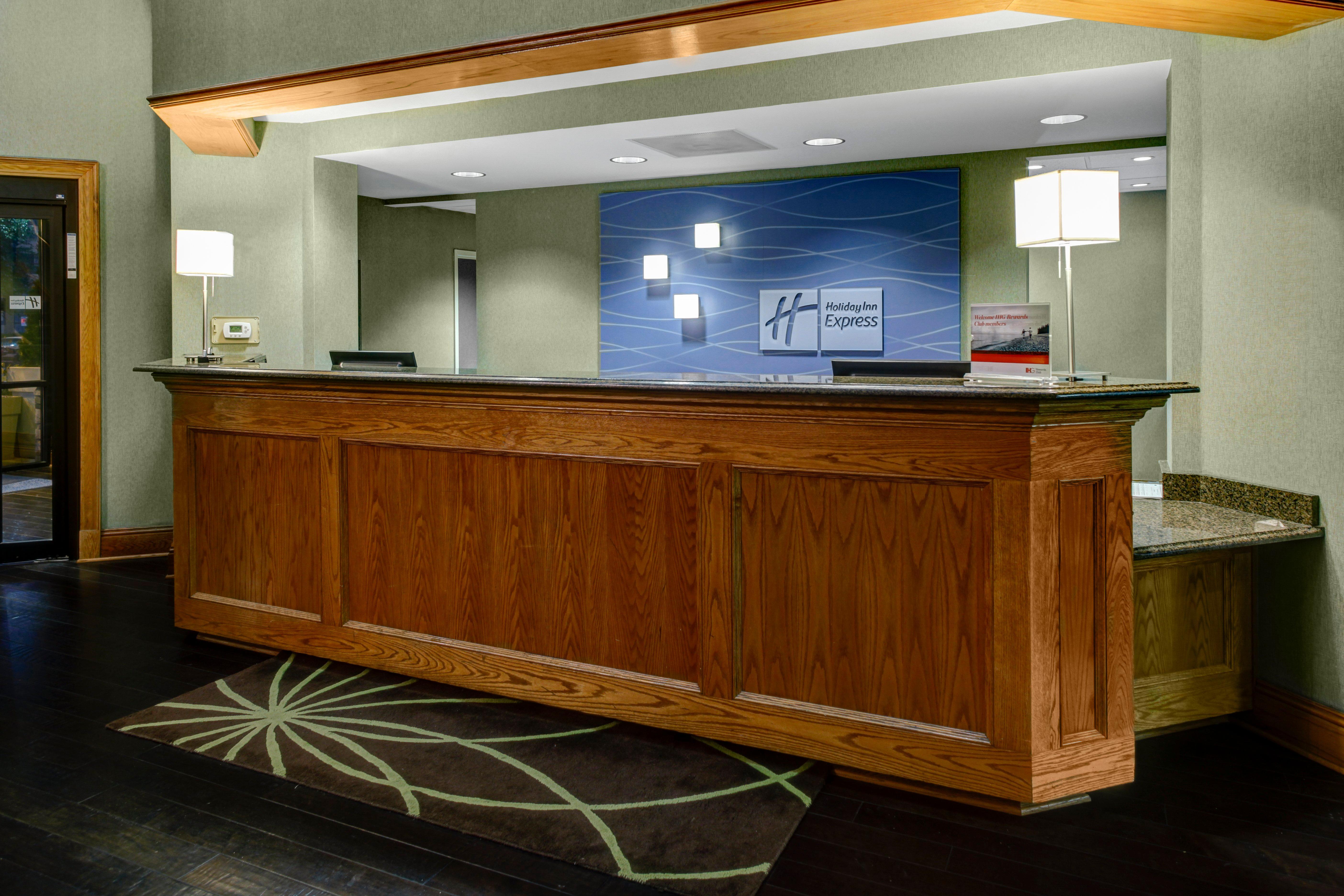 Holiday Inn Express Hotel & Suites Atlanta Buckhead By Ihg Kültér fotó
