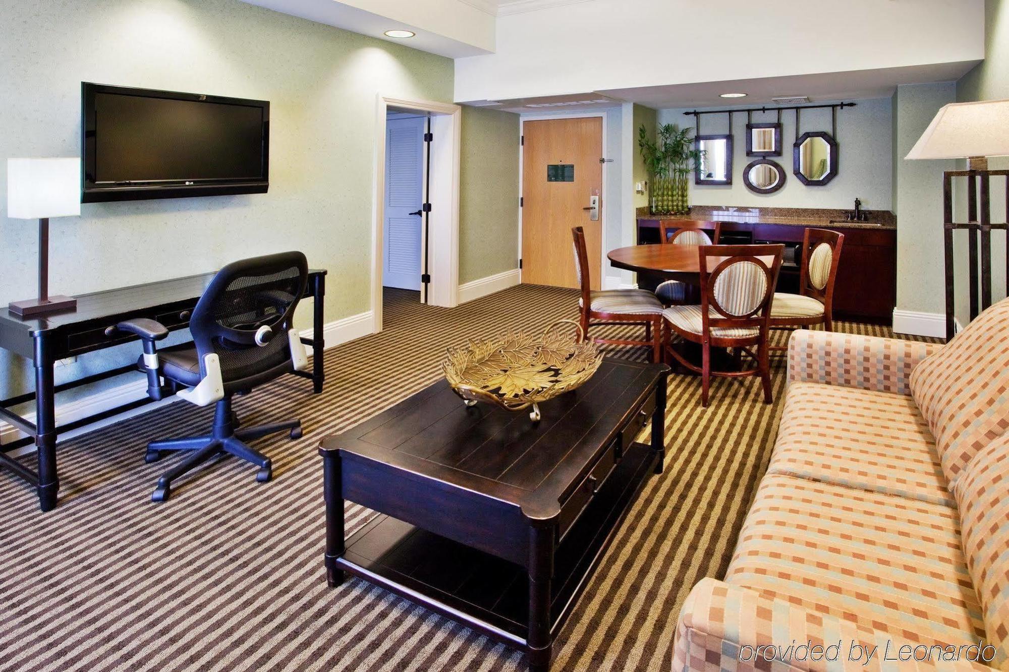 Holiday Inn Express Hotel & Suites Atlanta Buckhead By Ihg Kültér fotó
