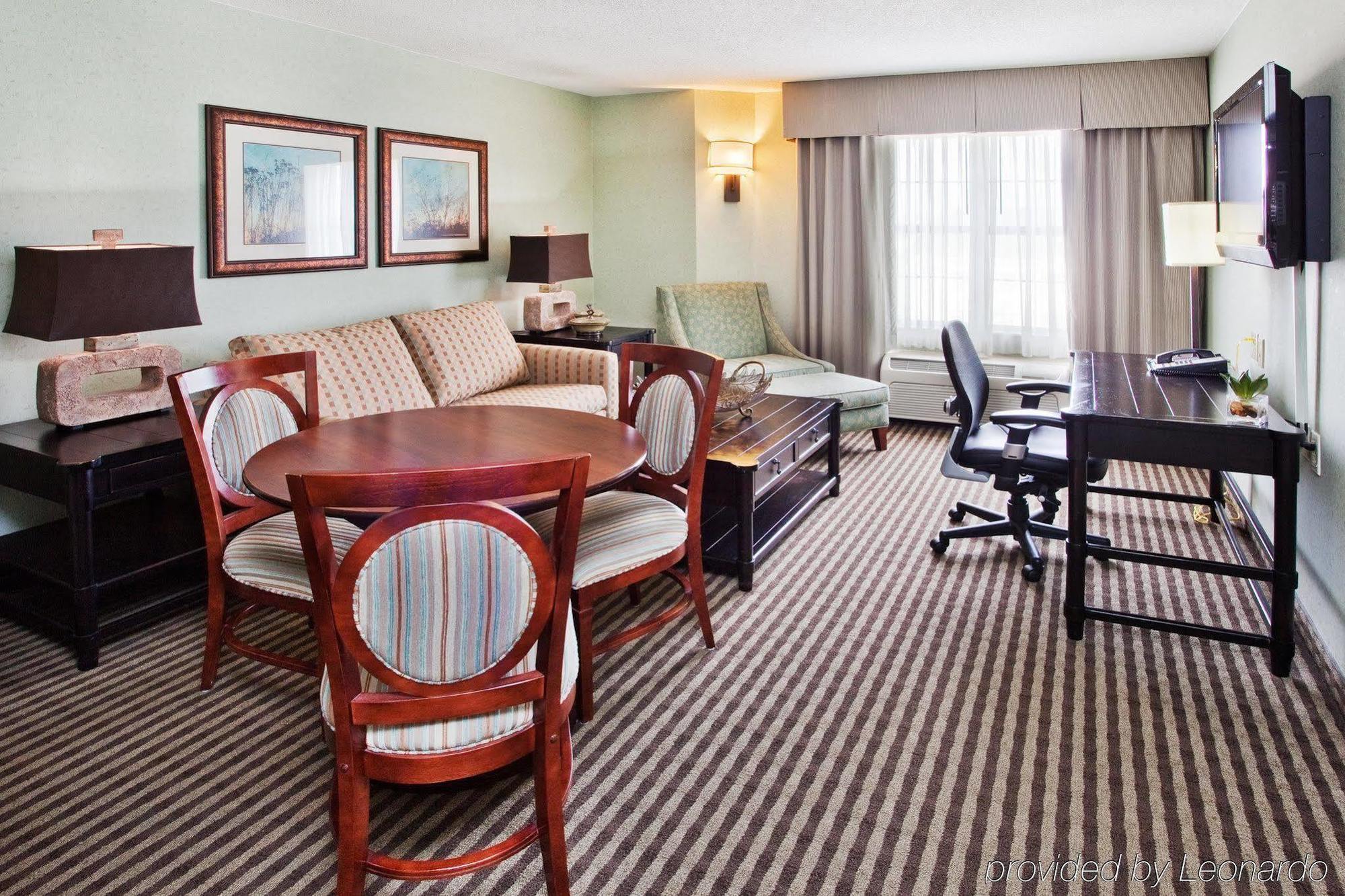 Holiday Inn Express Hotel & Suites Atlanta Buckhead By Ihg Kültér fotó